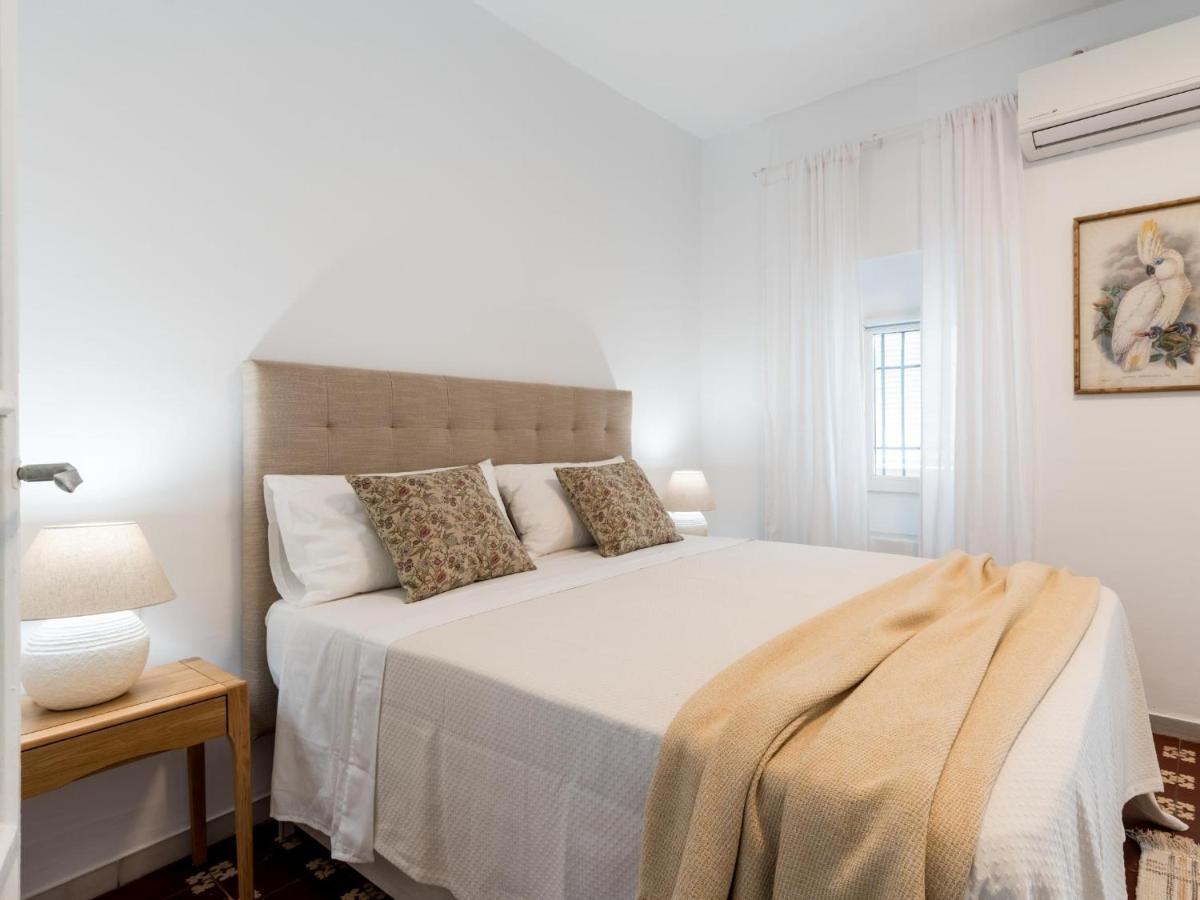 Unique Homes La Juderia Parking & Jacuzzi เซบีญา ภายนอก รูปภาพ
